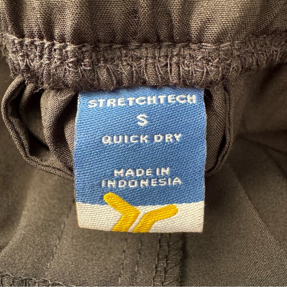 Old Navy Black High Rise StretchTech Quick Dry Cropped Femme Pants. NWT. Small - Picture 11 of 15